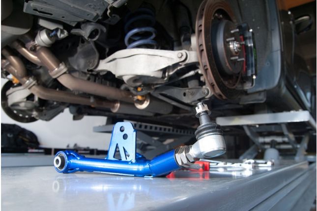 Nissan Infinti oberer Querlenker / Sturzversteller HA - Hardrace