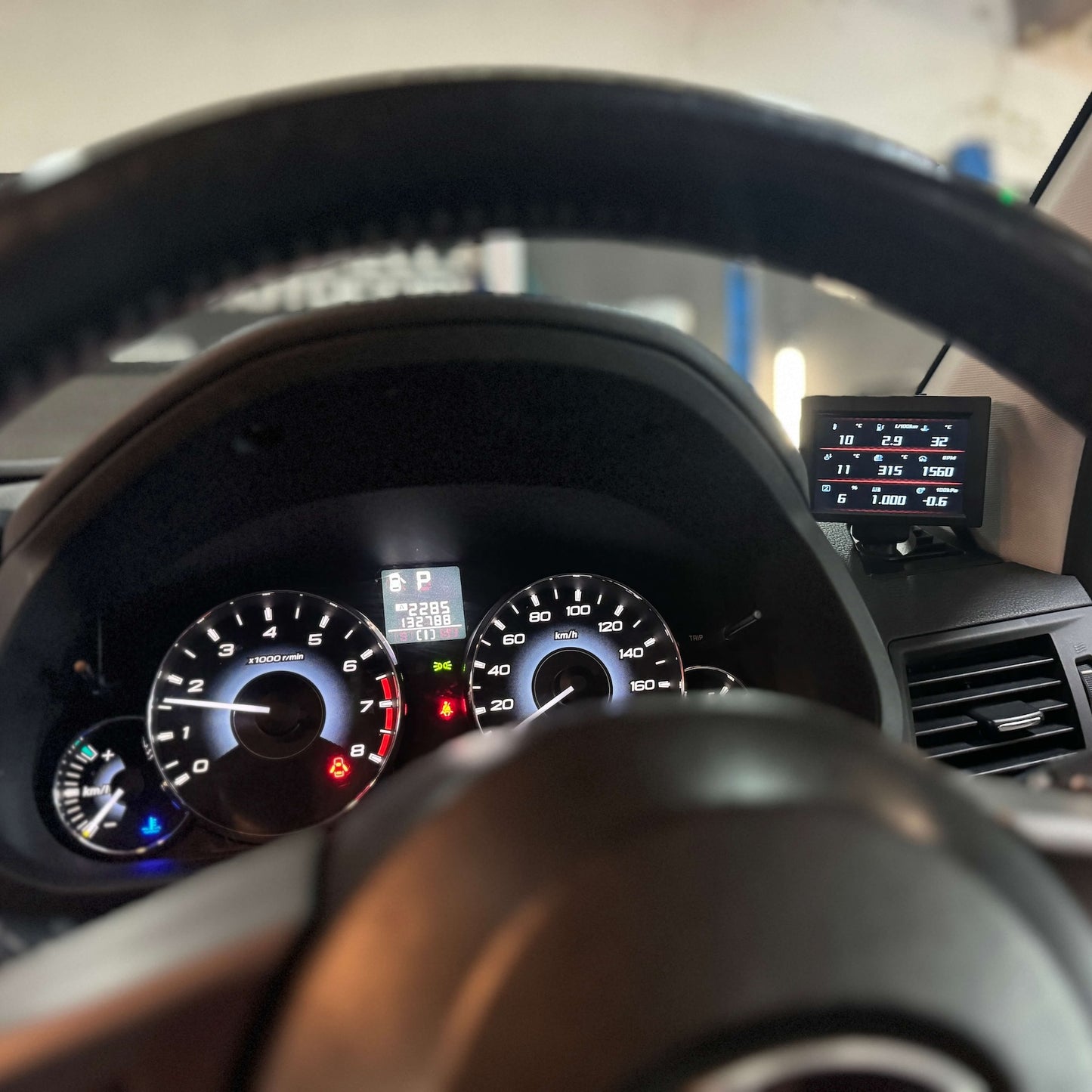 OBD2 Display - Subaru Legacy BR / BM