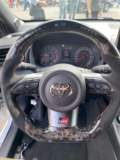 Toyota GR Yaris Lenkrad Carbon mit Display / Shiftlight