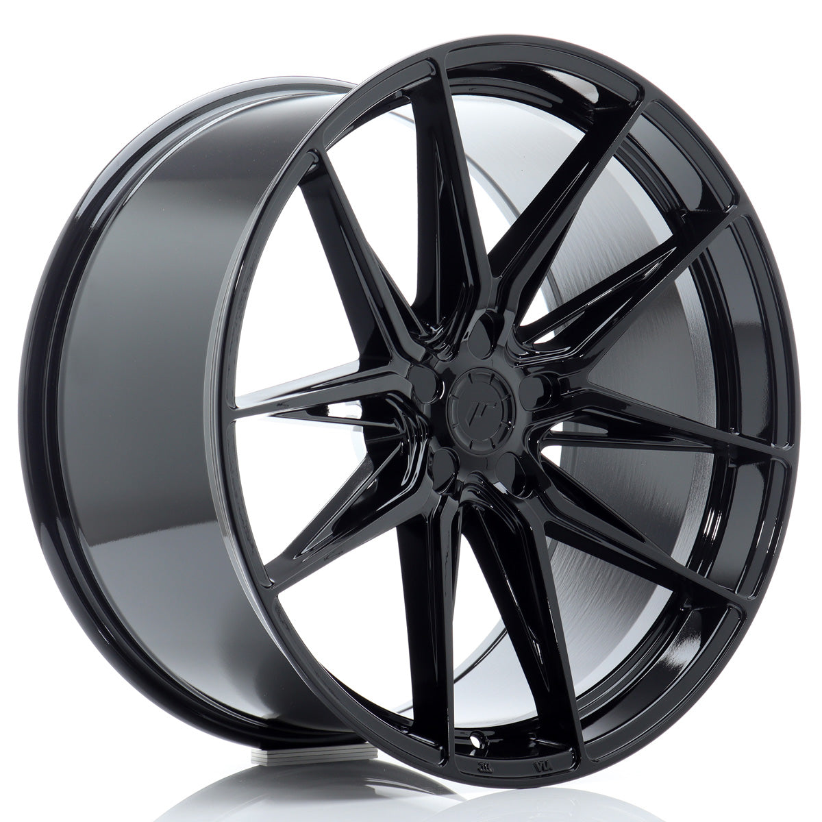 Japan Racing JR44 18x8"