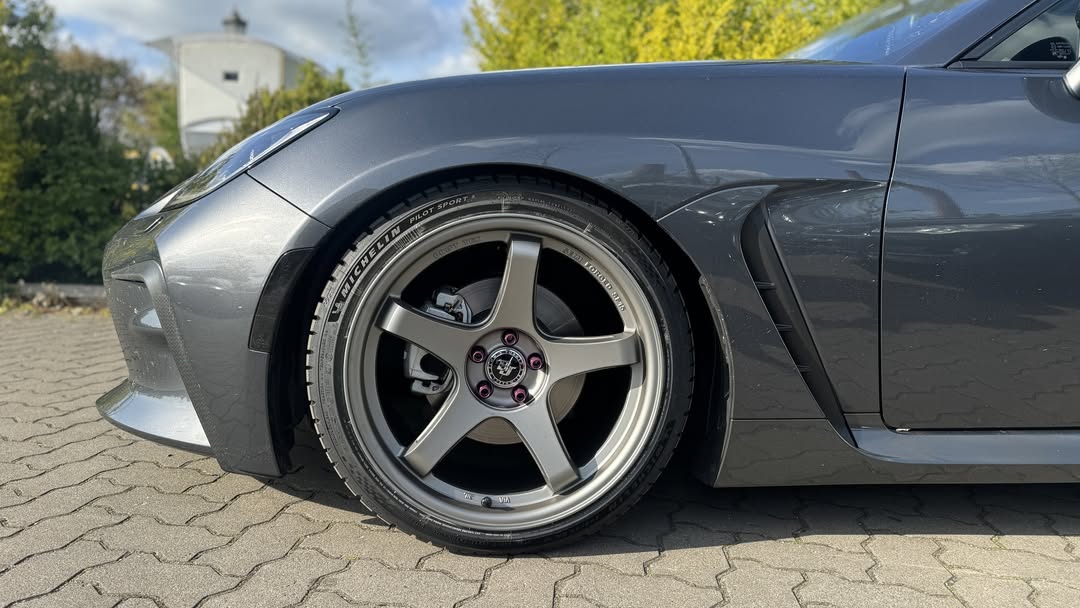 SixNine Evo-One 18x9 ET35 5x100 / 5x114.3