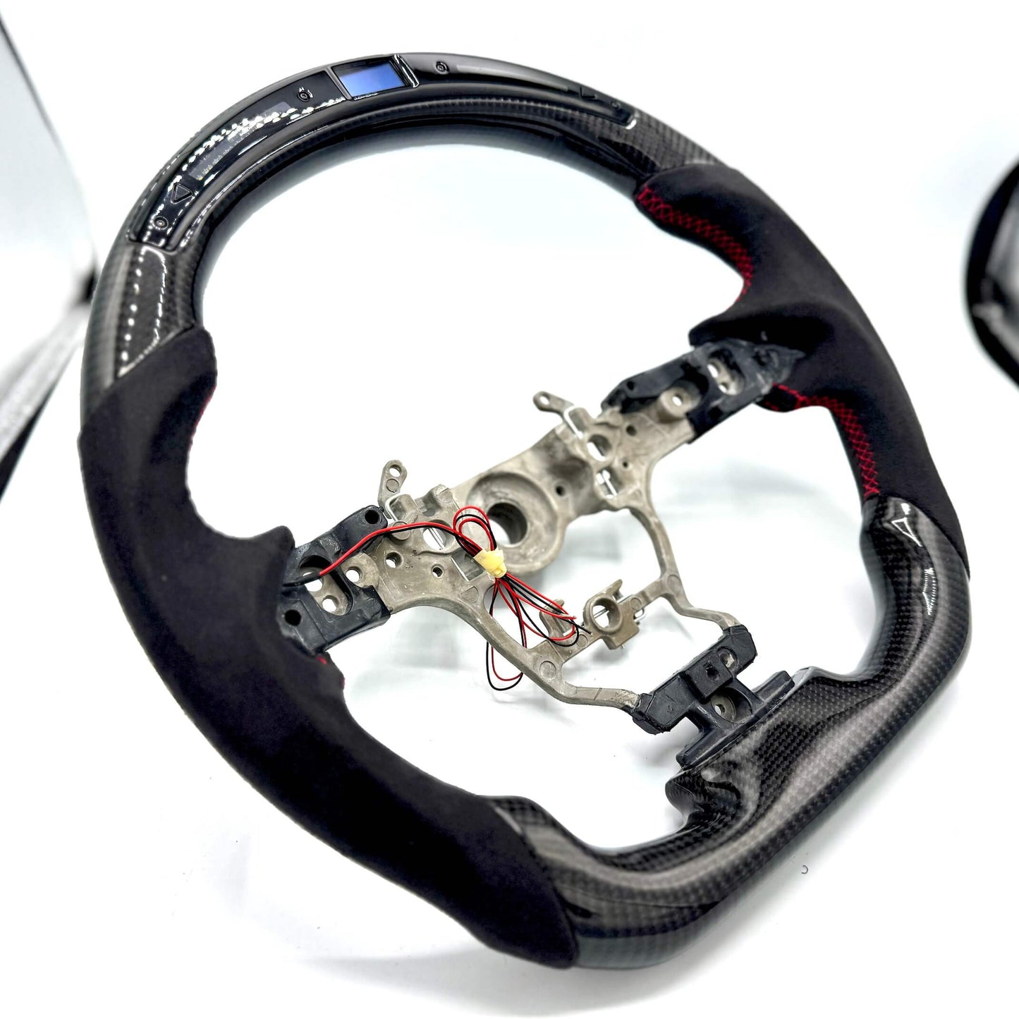 Toyota GR Yaris Lenkrad Carbon mit Display / Shiftlight