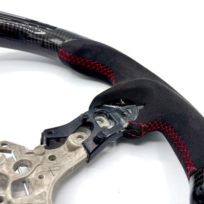 Toyota GR Yaris Lenkrad Carbon mit Display / Shiftlight