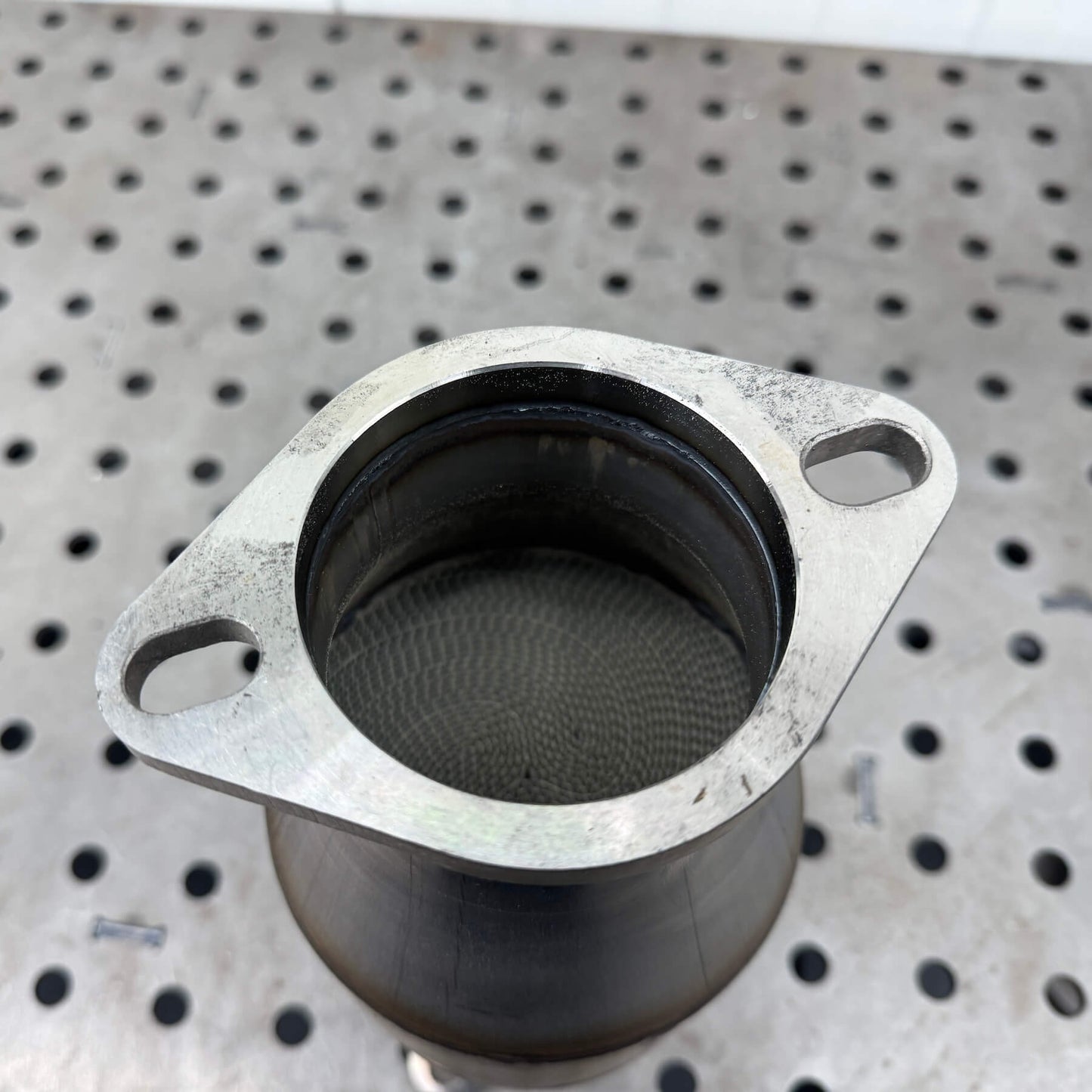 200-cell sports catalytic converter with e-mark - registrable - 127mm Euro3/4