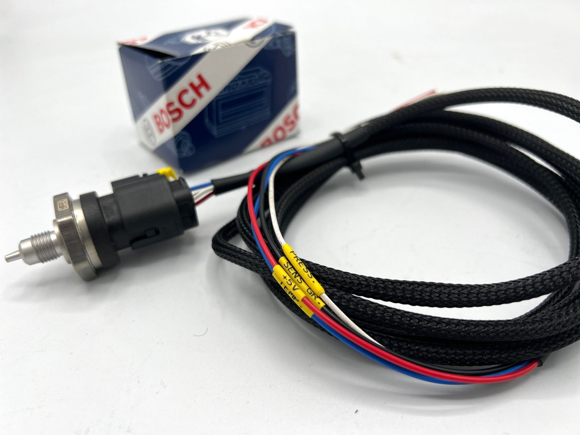 Kombinierter Druck/Temperatursensor inkl Kabelbaum - UMC-Parts.de