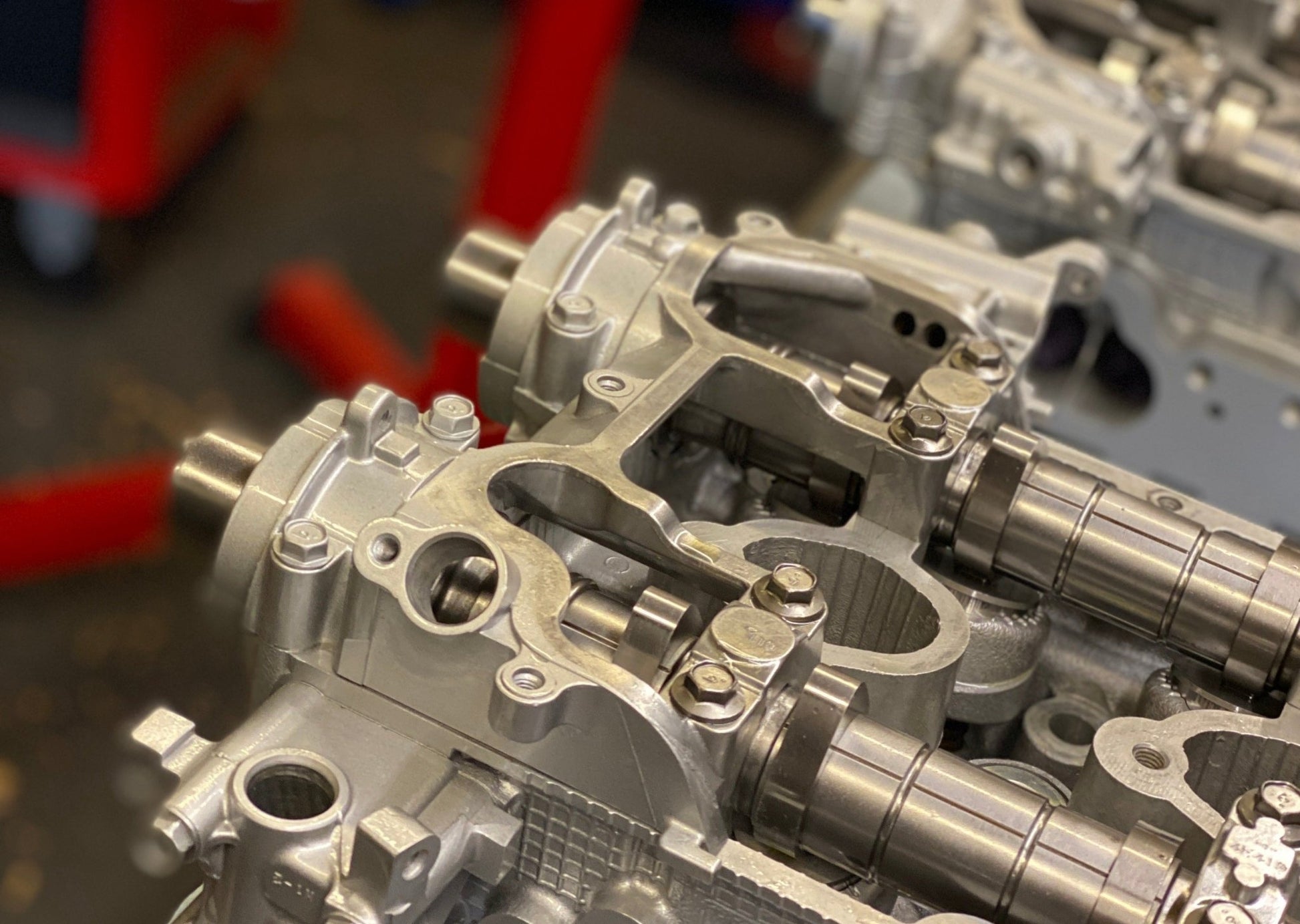 Zylinderköpfe komplett EJ20X/Y Subaru Legacy /Impreza GT, generalüberholt - UMC-Parts.de